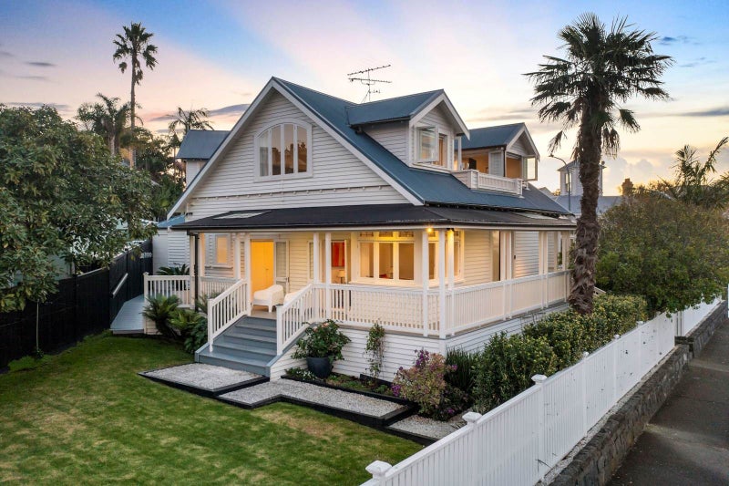 46 Hackett Street, Saint Marys Bay, Auckland - Carousel 1