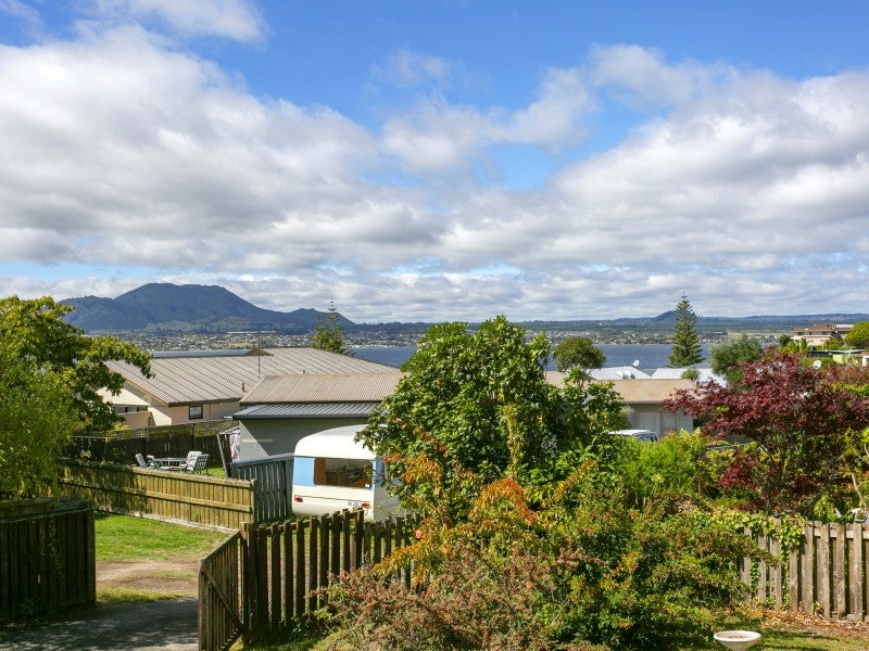 10 Shera Street, Acacia Bay, Taupo - Carousel 20