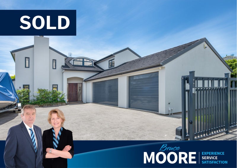 19 Highfields Terrace, Henderson, Auckland - Carousel 1