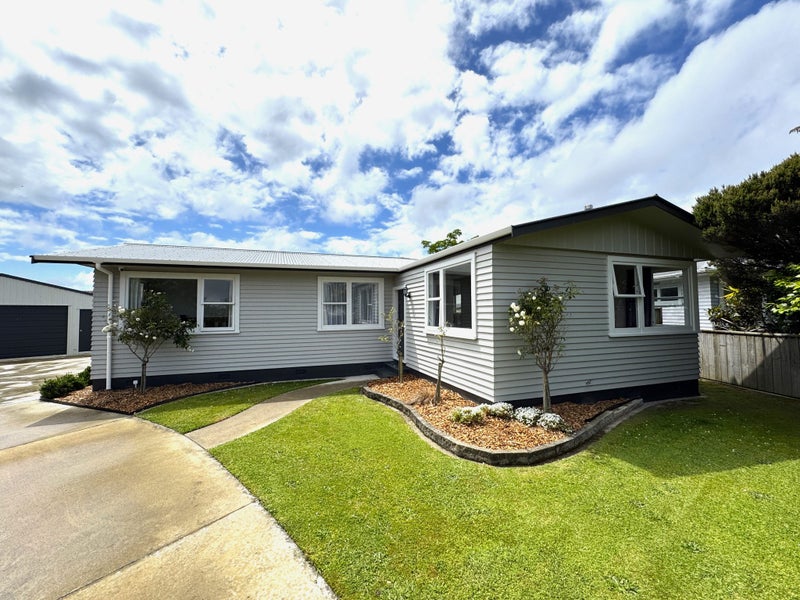 4 Oban Place, Awapuni, Palmerston North - Carousel 1