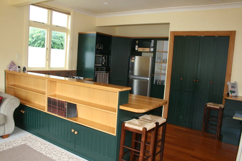 298 Tremaine Avenue, Takaro, Palmerston North - Carousel 2