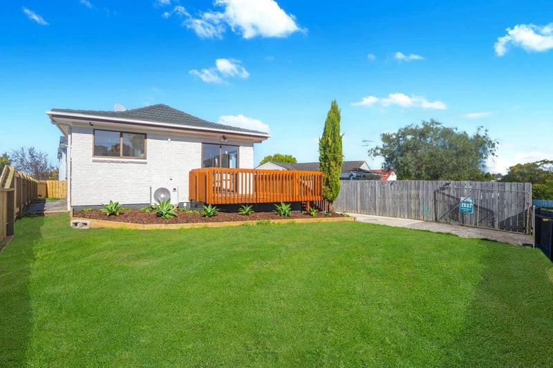 9 Massine Place, Randwick Park, Auckland - Carousel 12