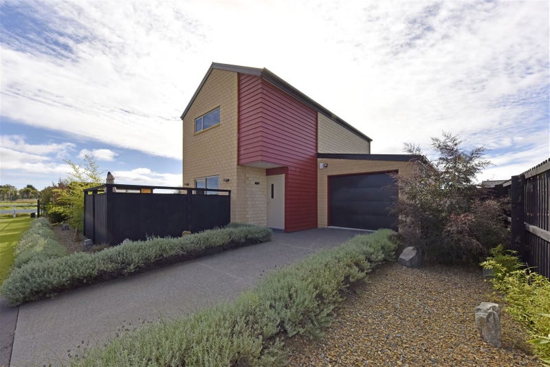 18 Kahukura Road, Broomfield, Christchurch - Carousel 1
