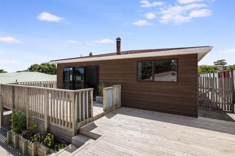 88 Arawhata Street, Ranui, Porirua - Carousel 1