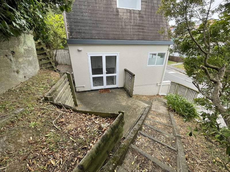 54 Hohiria Road, Hataitai, Wellington - Carousel 2