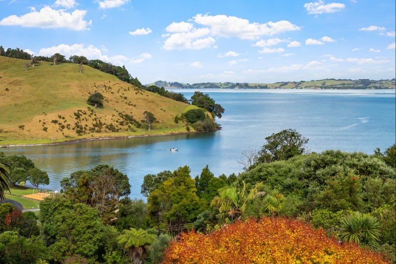 4 Kookaburra Drive, Warkworth - Carousel 1