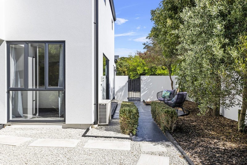 1/22 Aston Drive, Waimairi Beach, Christchurch - Carousel 26