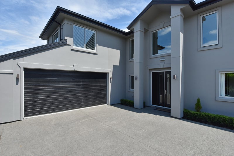 20 Crombie Green, Northwood, Christchurch - Carousel 2