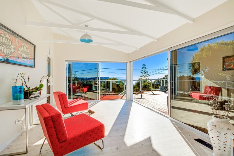 44 Hobson Terrace, Onetangi, Waiheke Island - Carousel 2