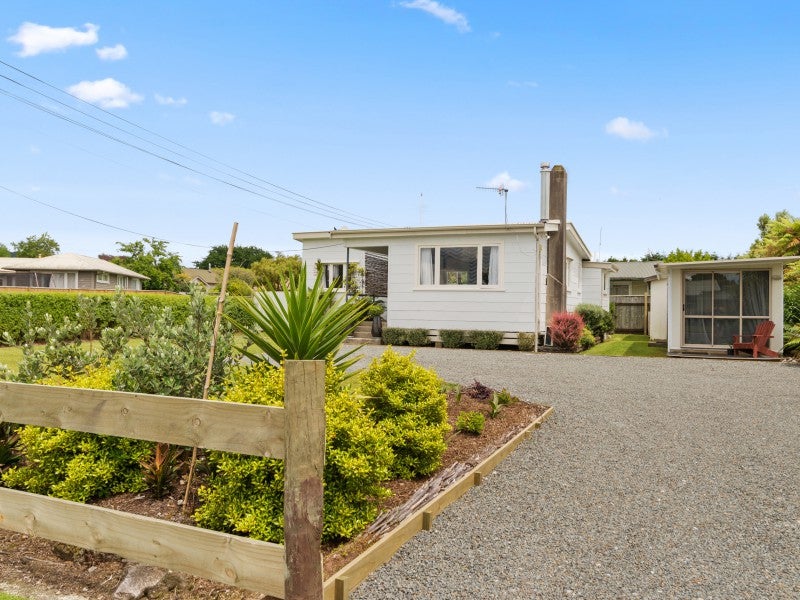 12 Hannah Road, Hannahs Bay, Rotorua - Carousel 14