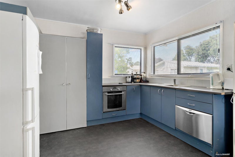 2/48 Water Street, Otahuhu, Auckland - Carousel 1