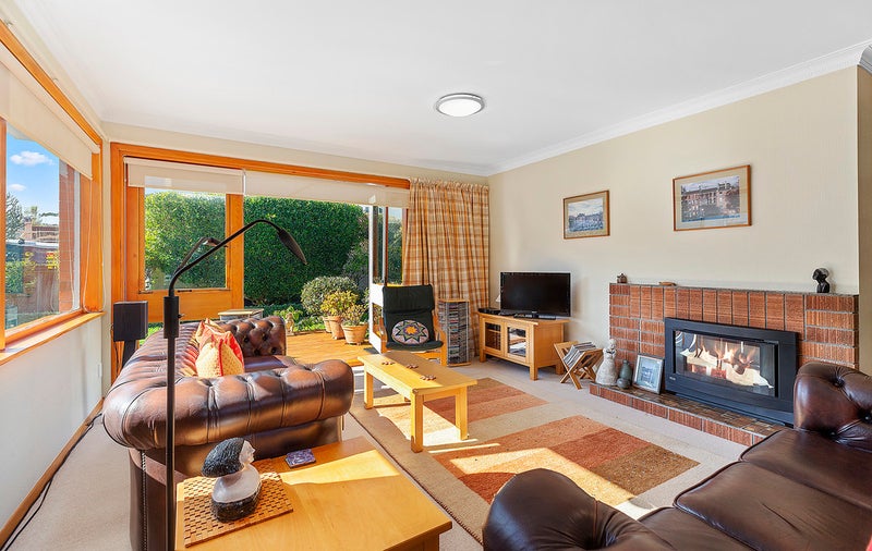 37 Lucknow Terrace, Khandallah, Wellington - Carousel 21