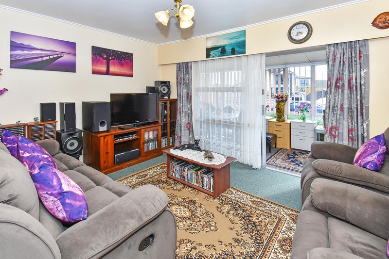 2/55 Pah Road, Papatoetoe, Auckland - Carousel 2