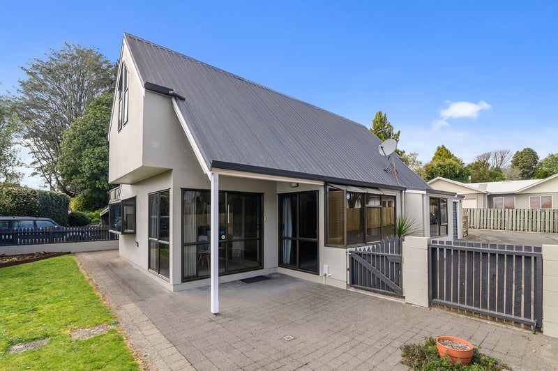 8A Burn Road, Lynmore, Rotorua - Carousel 1