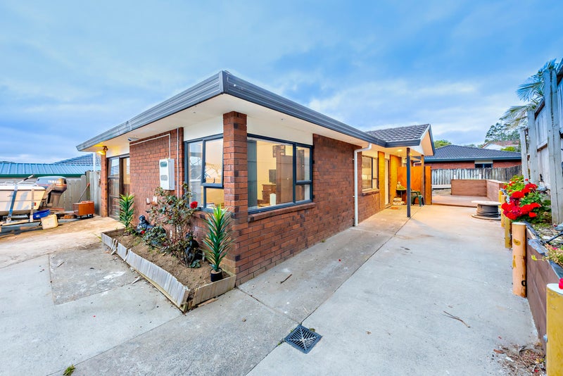 2/27 Kopara Place, Clendon Park, Auckland - Carousel 2