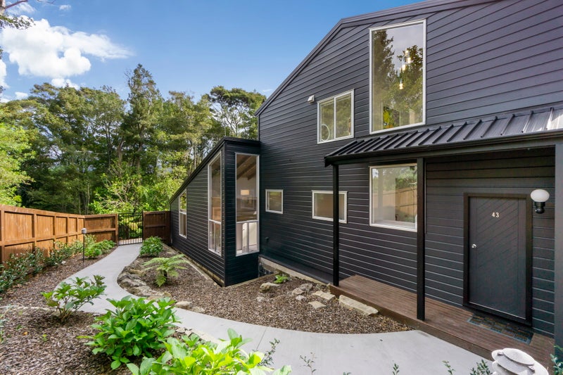 43 Raymond Terrace, Northcote, Auckland - Carousel 2