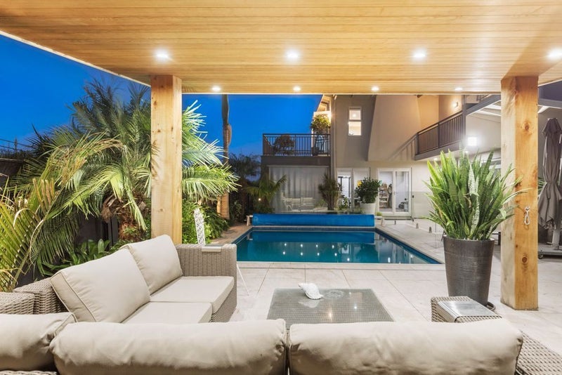 1 Sykes Avenue, Hatfields Beach, Orewa - Carousel 1