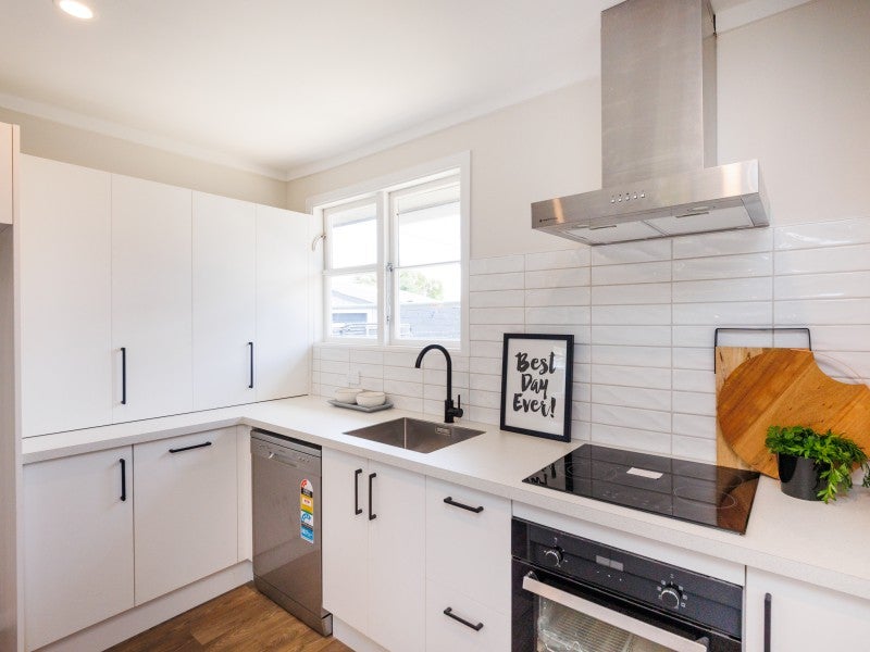 11 Benmore Avenue, Cloverlea, Palmerston North - Carousel 2