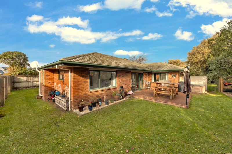 5 Teal Close, Woolston, Christchurch - Carousel 2