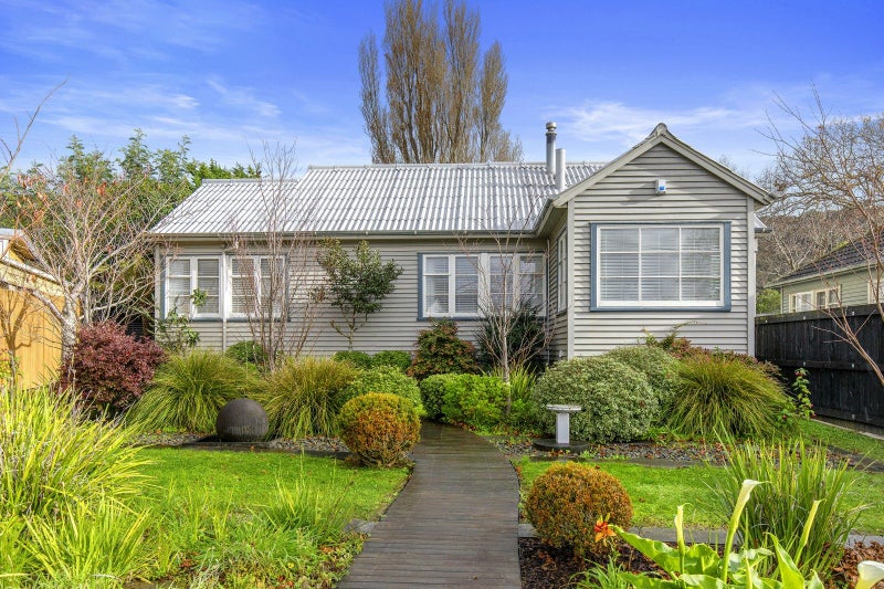 17 Feist Street, Naenae, Lower Hutt - Carousel 1