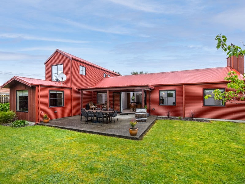17 Cologne Street, Martinborough - Carousel 1