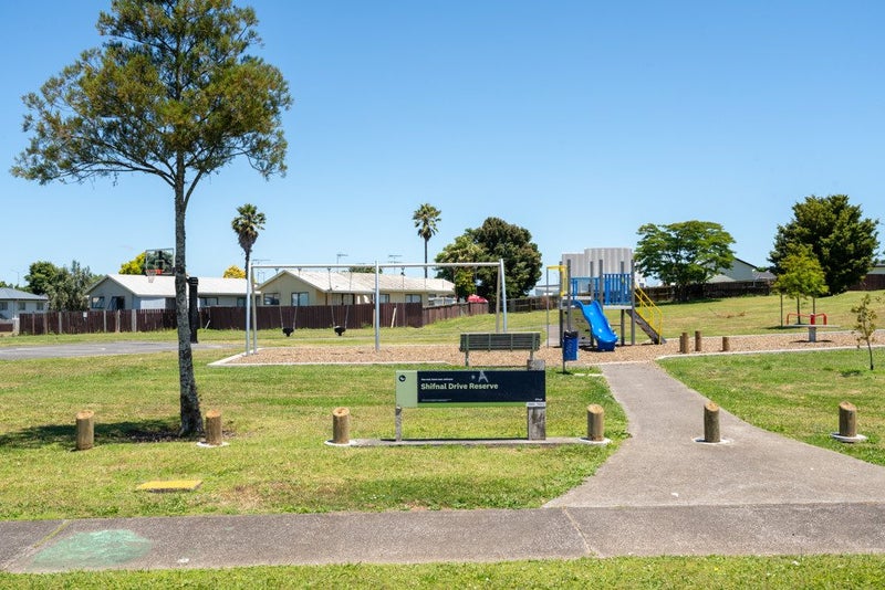 148 Shifnal Drive, Randwick Park, Auckland - Carousel 15