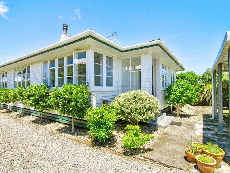 4 Wyndham Street, Carterton - Carousel 2