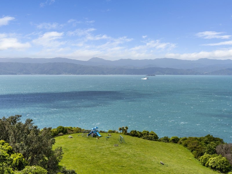 6/31 Homebush Road, Khandallah, Wellington - Carousel 2