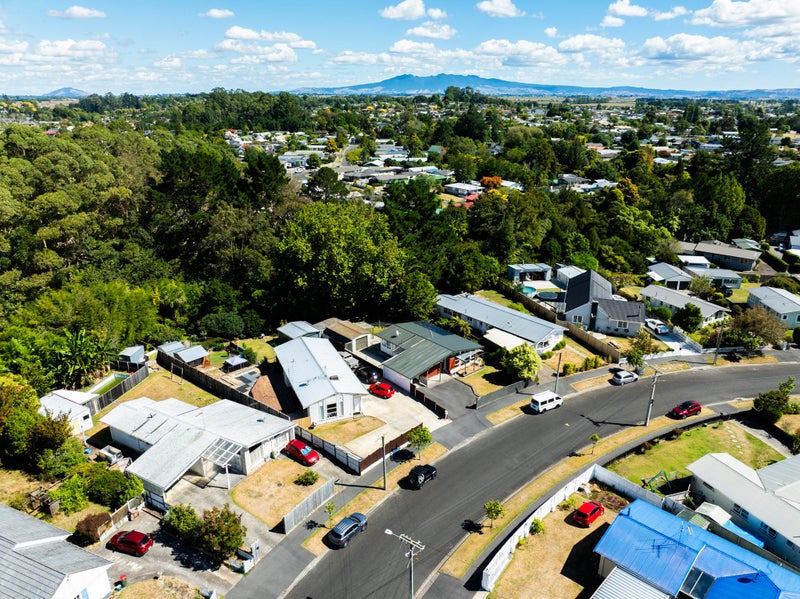 33 Fitzroy Avenue, Fitzroy, Hamilton - Carousel 25
