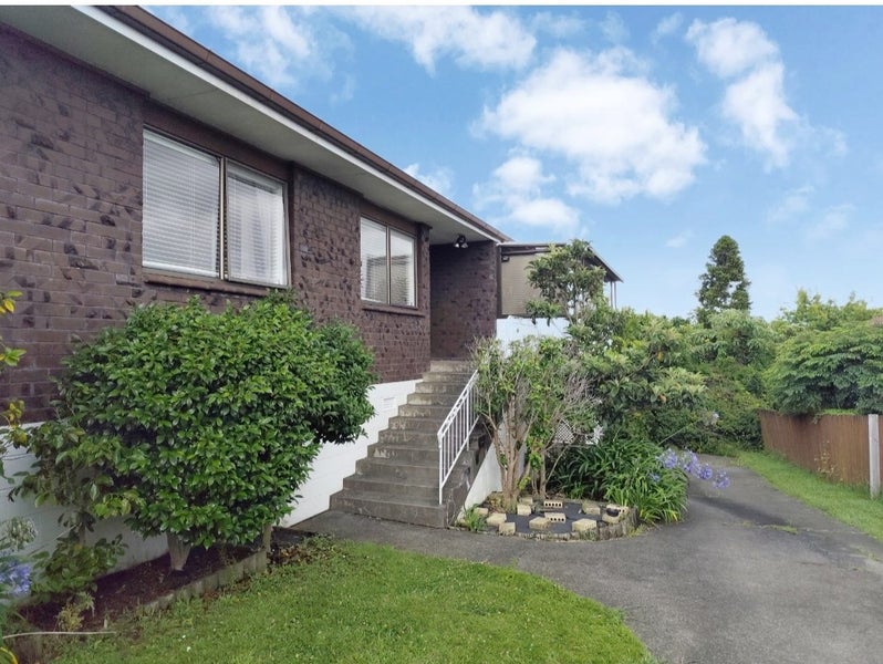 47 Norman Lesser Drive, Saint Johns, Auckland - Carousel 2