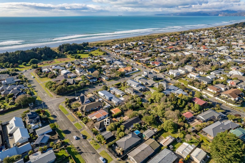 20 Larnach Street, Waimairi Beach, Christchurch - Carousel 28
