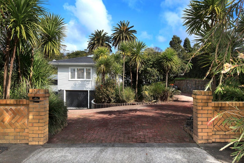 38 Bannerman Road, Morningside, Auckland - Carousel 1