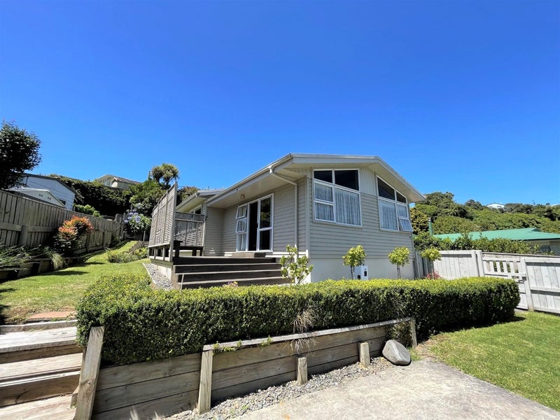 9 Heaphy Street, Westown, New Plymouth - Carousel 2
