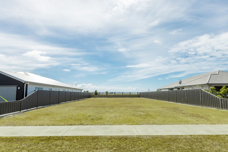 52 Pelorus Avenue, Poraiti, Napier - Carousel 8