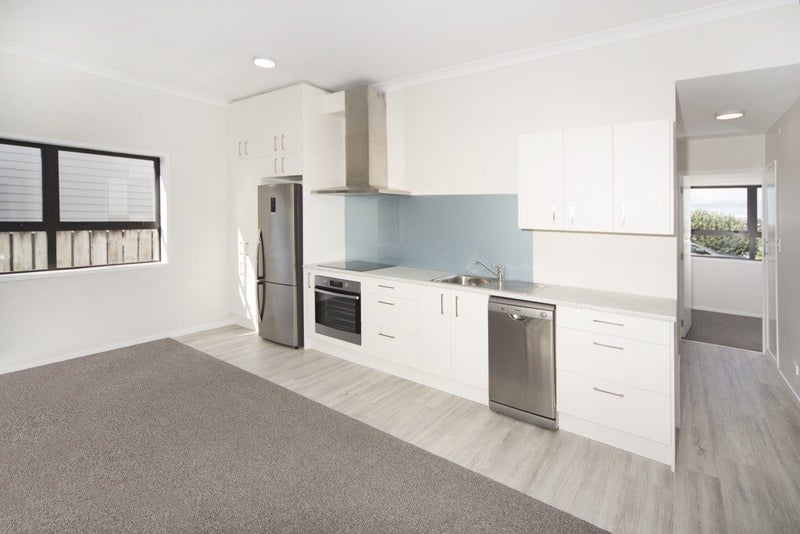 162 Royal Road, Massey, Auckland - Carousel 2