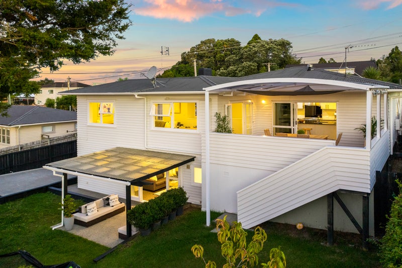 1/35 Rangatira Road, Beach Haven, Auckland - Carousel 1