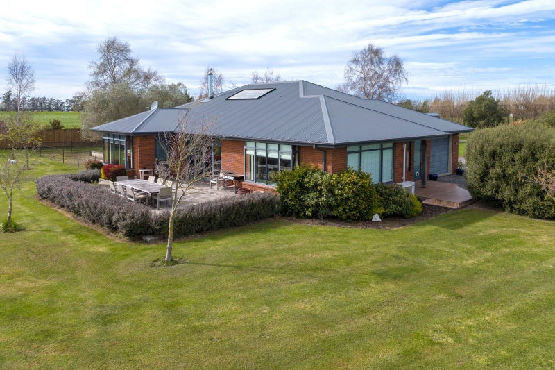 226 Fords Road, Willowby - Carousel 1
