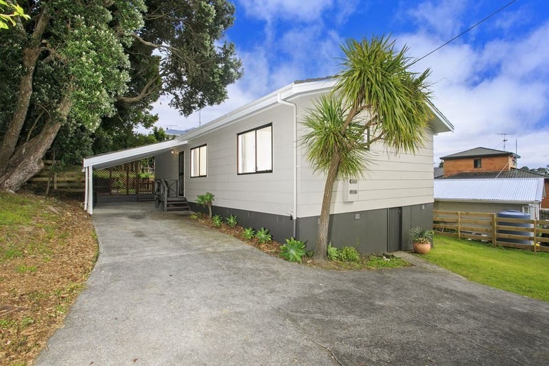 2/2 Woodall Place, Totara Vale, Auckland - Carousel 13