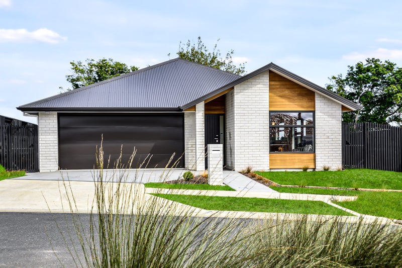 10 Oralee Terrace, Peacocke, Hamilton - Carousel 2