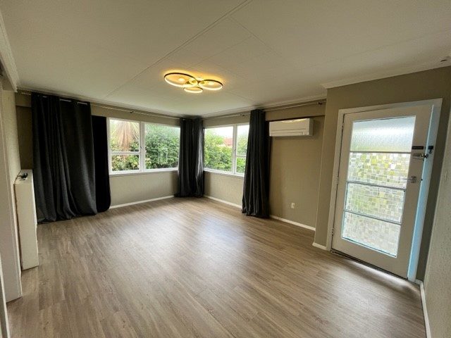 8A Derwent Lee Grove, Epuni, Lower Hutt - Carousel 2