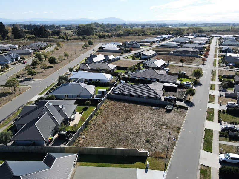 25 Aroha Street, Pegasus - Carousel 1