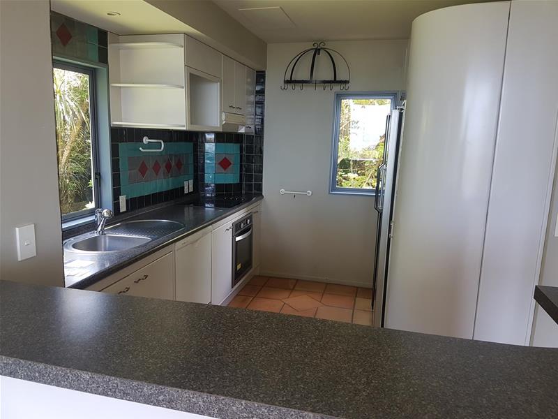 880 Scenic Drive, Swanson, Henderson - Carousel 2