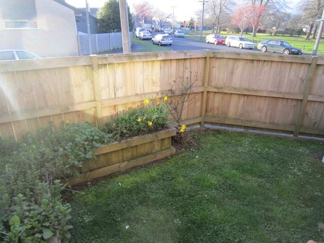 15H Greensboro Street, Hamilton East, Hamilton - Carousel 12