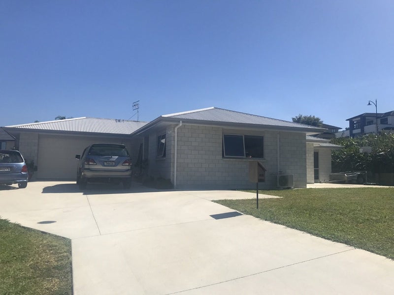 22 Kinmount Drive, Pyes Pa, Tauranga - Carousel 1