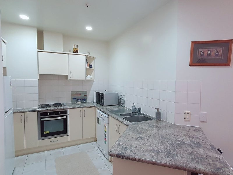 4H/72 Wellesley Street West, Auckland Central, Auckland - Carousel 2