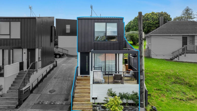 2/32 Leybourne Circle, Glen Innes, Auckland - Carousel 14