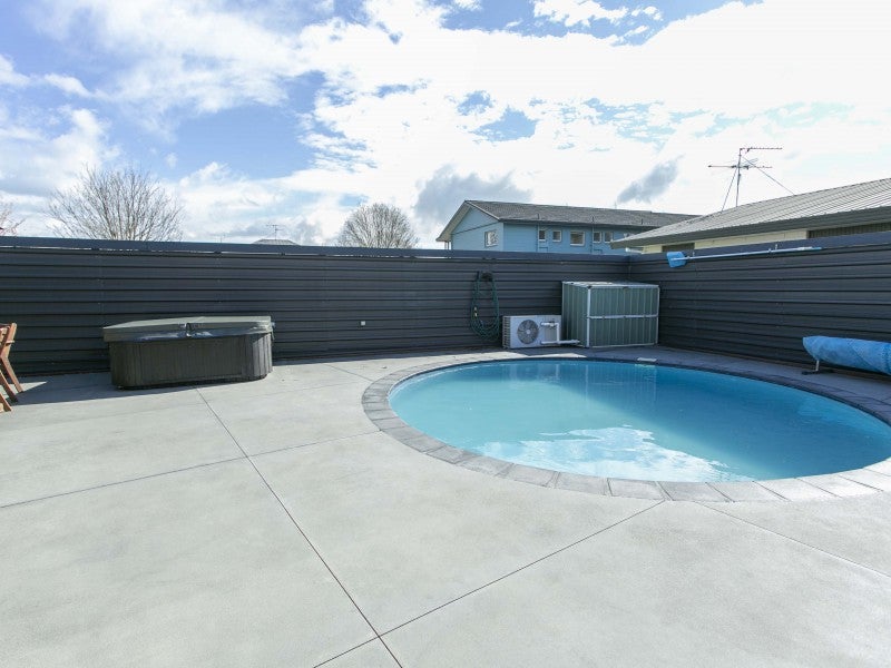 7 Ascot Place, Netherby, Ashburton - Carousel 26