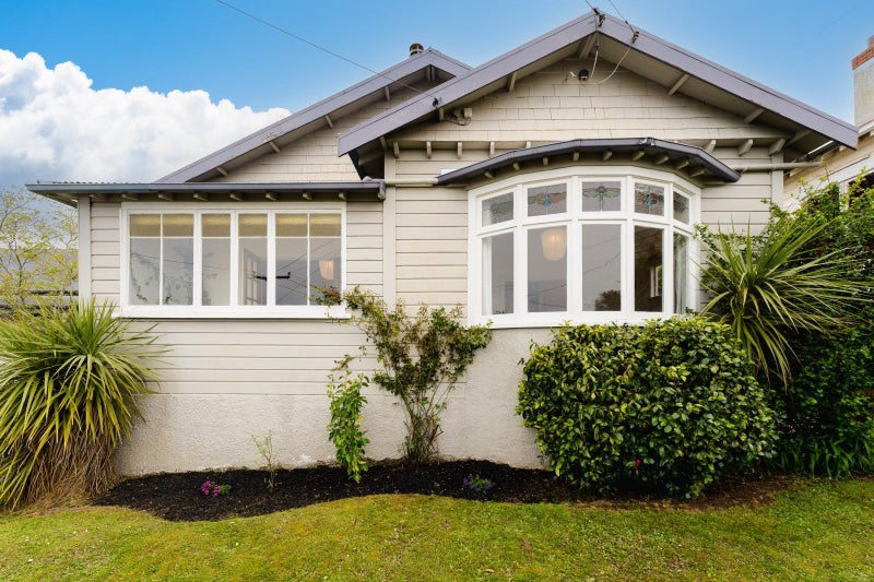 14 Kenmure Road, Belleknowes, Dunedin - Carousel 1