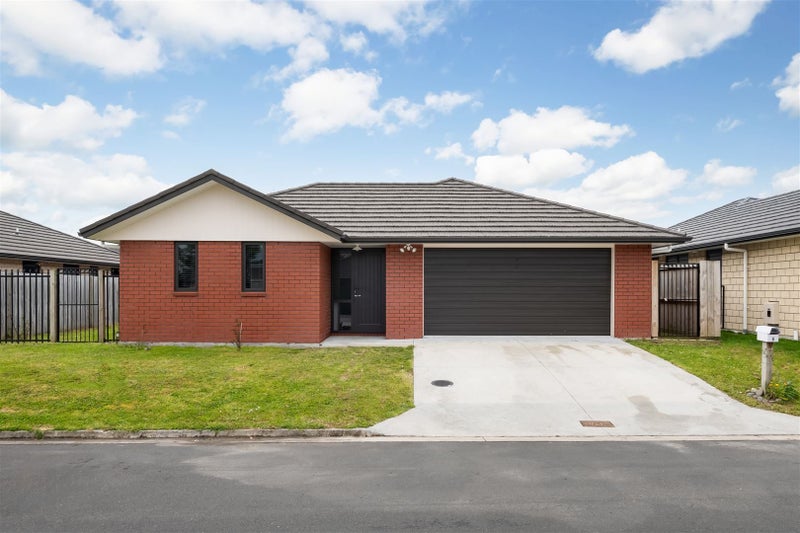 6 Oderings Place, Huntington, Hamilton - Carousel 1