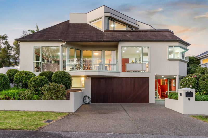 9 Mariposa Crescent, Birkenhead, Auckland - Carousel 2